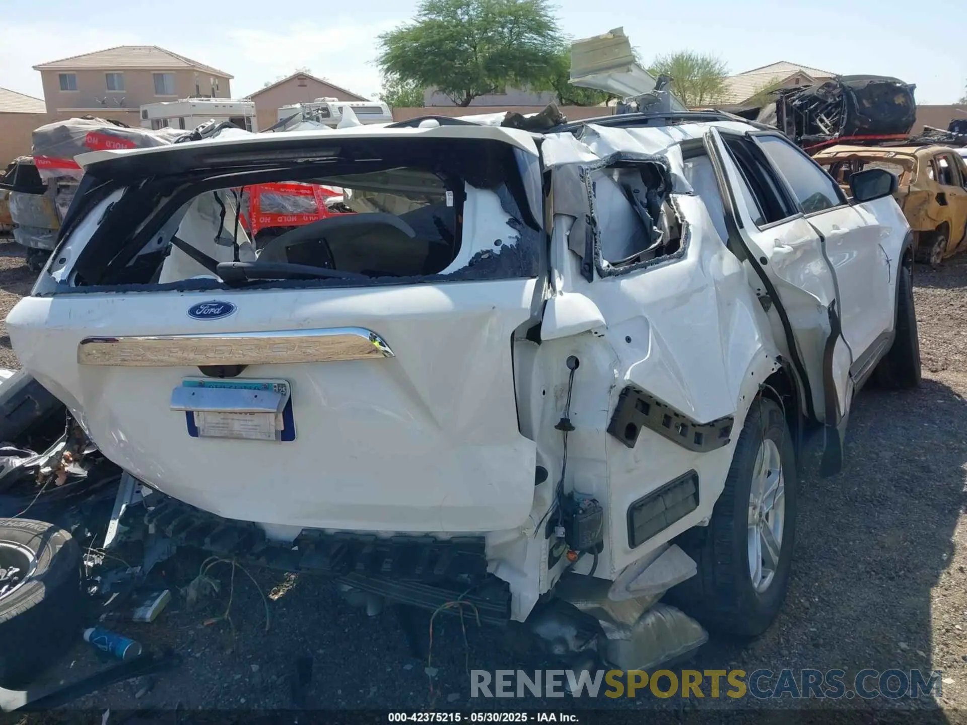4 Photograph of a damaged car 1FMSK7DH9NGB26153 FORD EXPLORER 2022