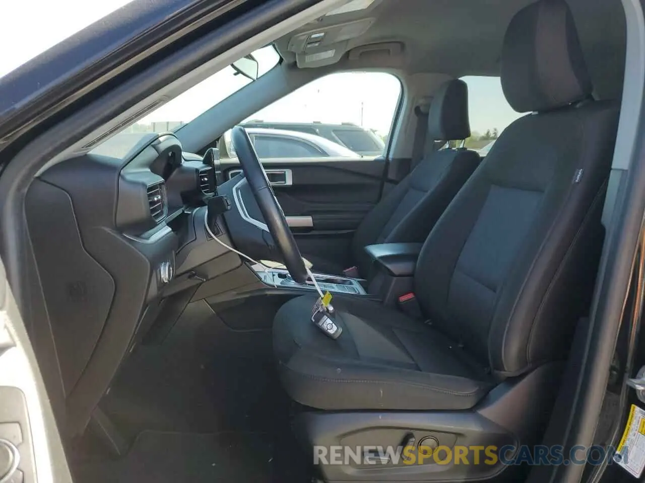 7 Photograph of a damaged car 1FMSK7DH9NGB60710 FORD EXPLORER 2022