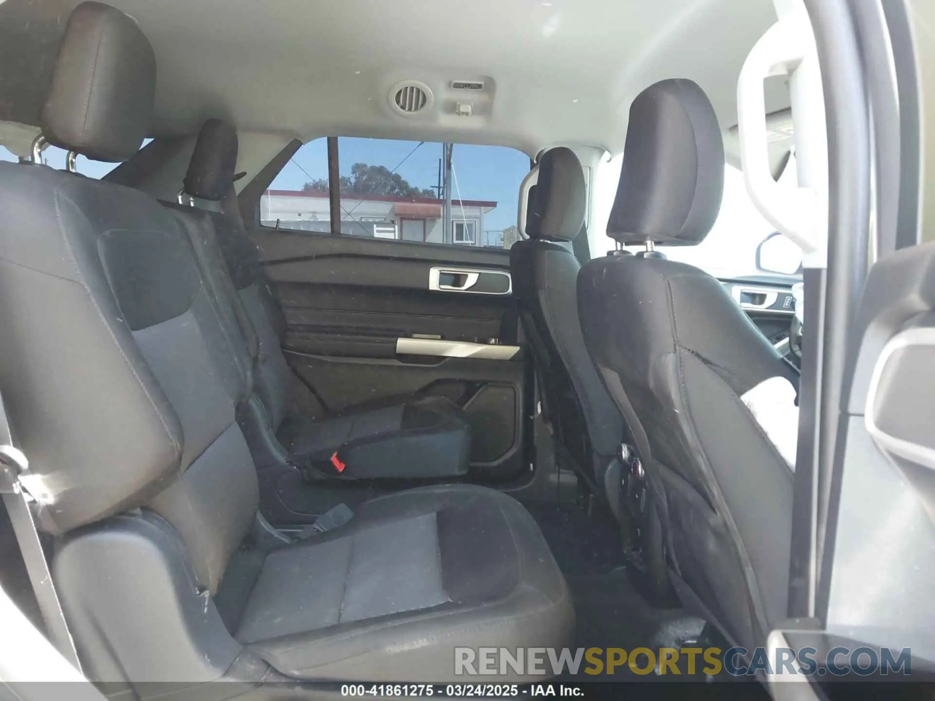 8 Photograph of a damaged car 1FMSK7DHXNGA44951 FORD EXPLORER 2022