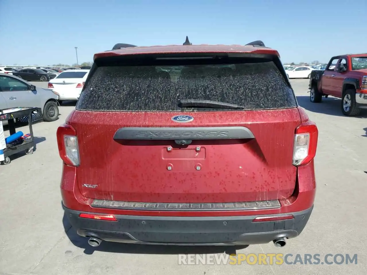 6 Photograph of a damaged car 1FMSK7DHXNGA76072 FORD EXPLORER 2022