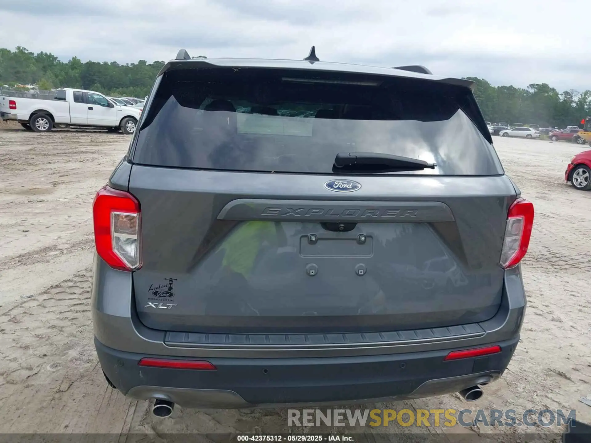 16 Photograph of a damaged car 1FMSK7DHXNGB36481 FORD EXPLORER 2022