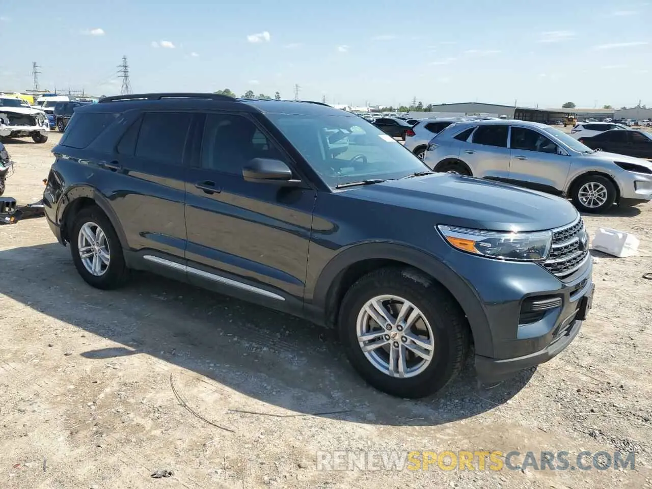 4 Photograph of a damaged car 1FMSK7DHXNGB81341 FORD EXPLORER 2022