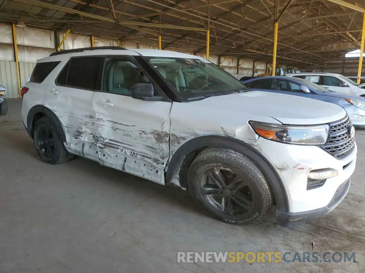 4 Photograph of a damaged car 1FMSK7DHXNGC02432 FORD EXPLORER 2022