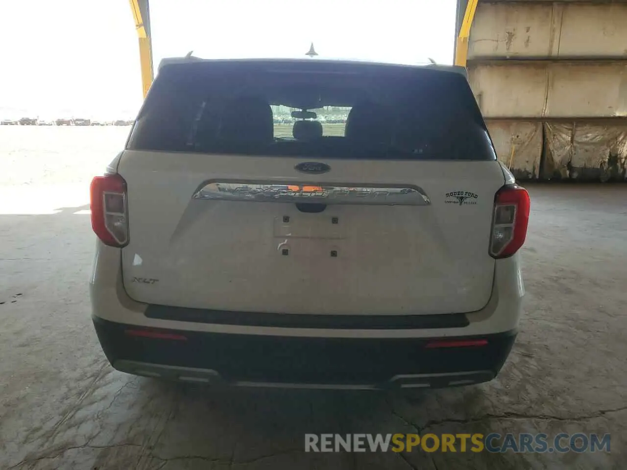 6 Photograph of a damaged car 1FMSK7DHXNGC02432 FORD EXPLORER 2022