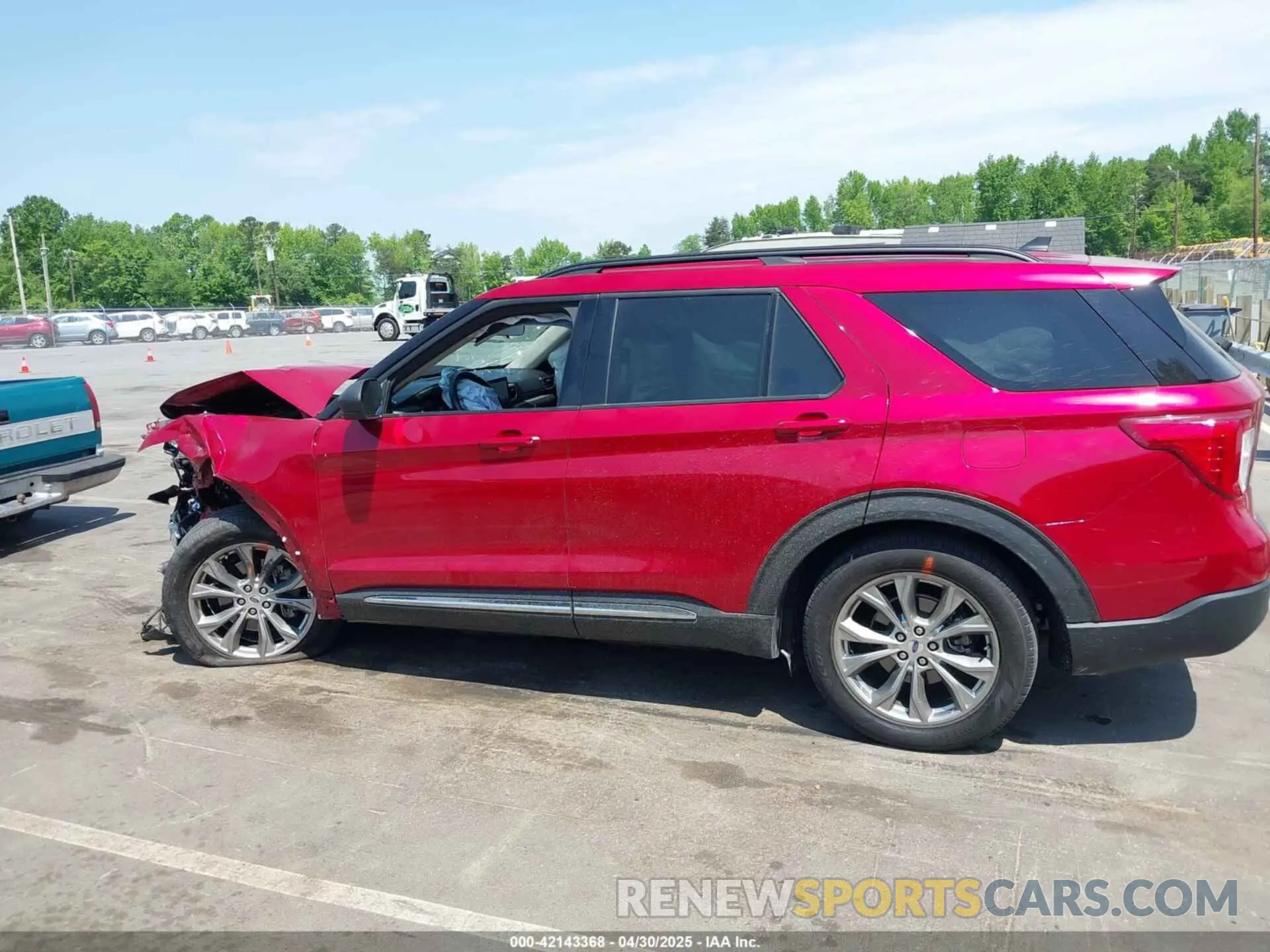14 Photograph of a damaged car 1FMSK7DHXNGC30814 FORD EXPLORER 2022