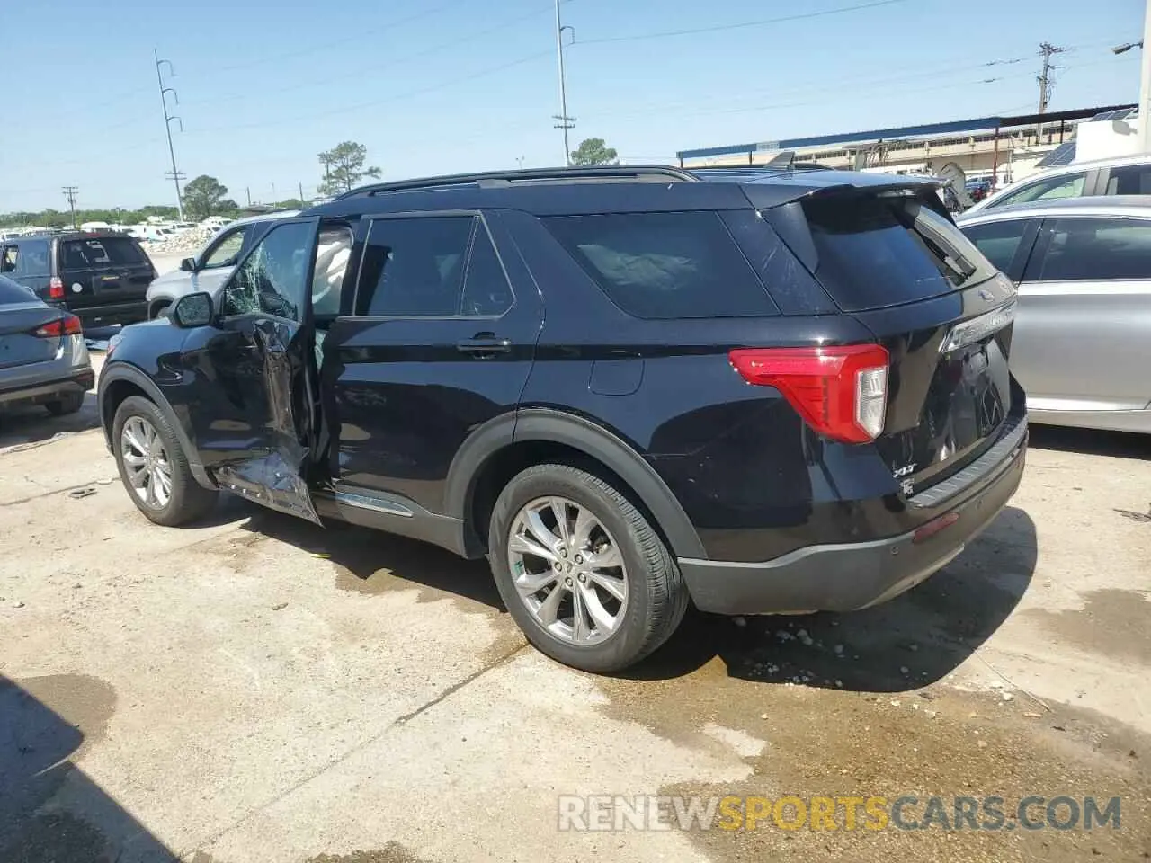 2 Photograph of a damaged car 1FMSK7DHXNGC43658 FORD EXPLORER 2022