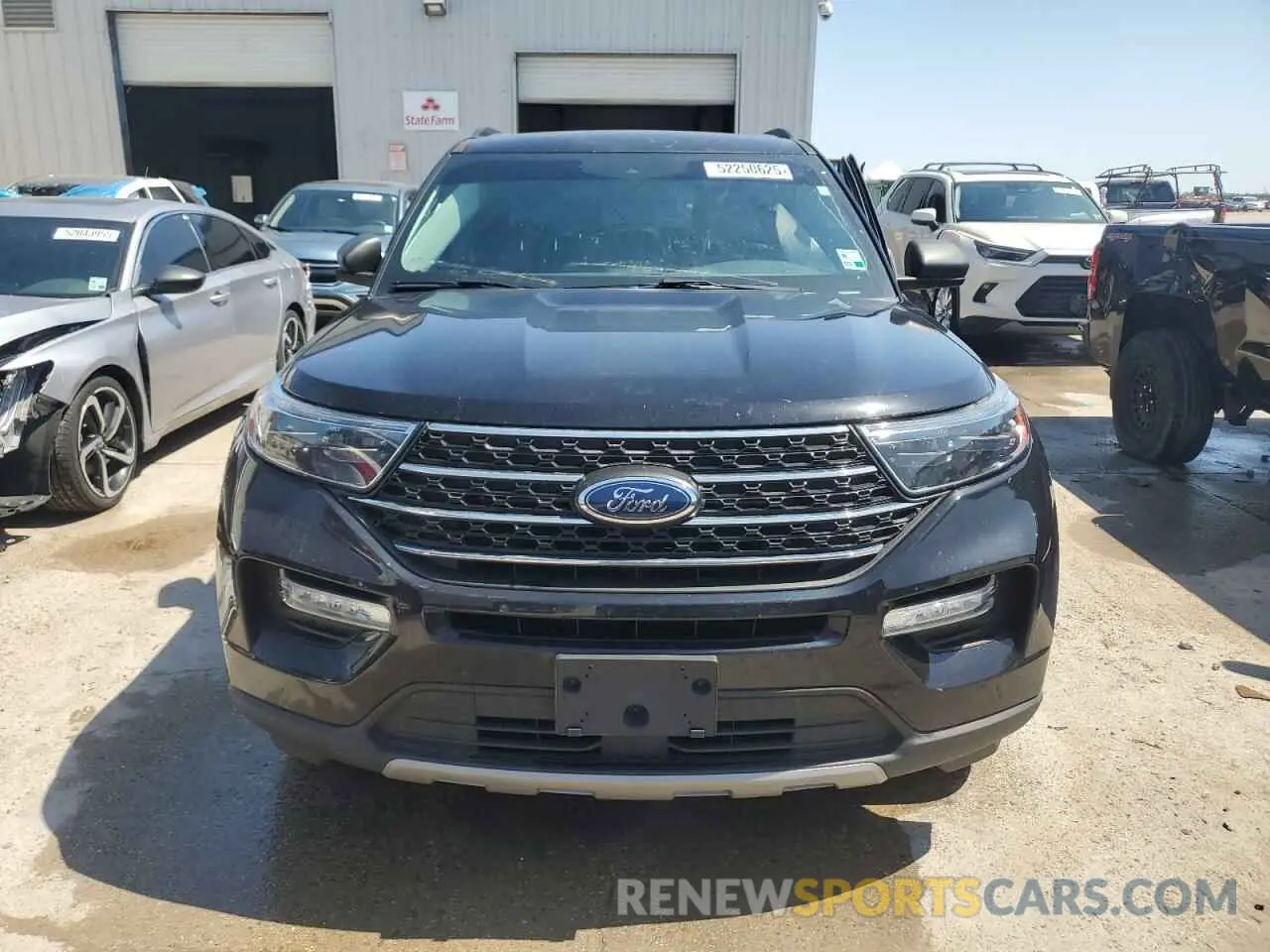 5 Photograph of a damaged car 1FMSK7DHXNGC43658 FORD EXPLORER 2022