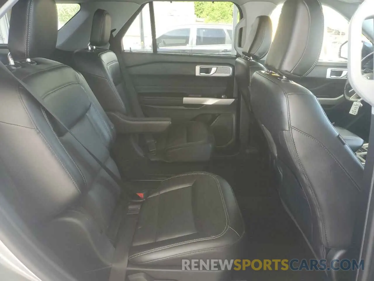11 Photograph of a damaged car 1FMSK7FH0NGA56829 FORD EXPLORER 2022
