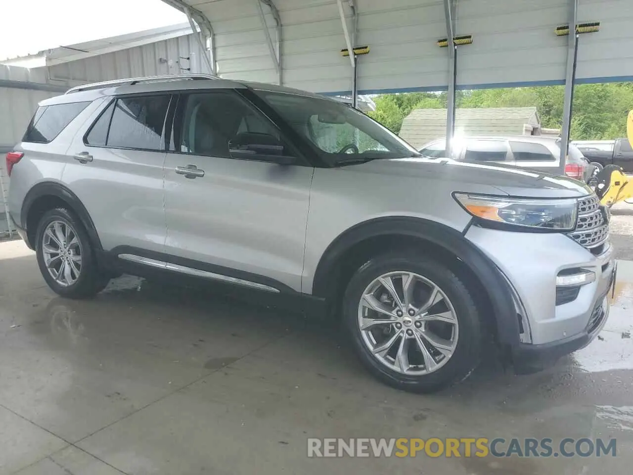 4 Photograph of a damaged car 1FMSK7FH0NGA56829 FORD EXPLORER 2022