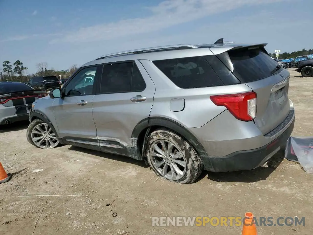 2 Photograph of a damaged car 1FMSK7FH1NGA79598 FORD EXPLORER 2022