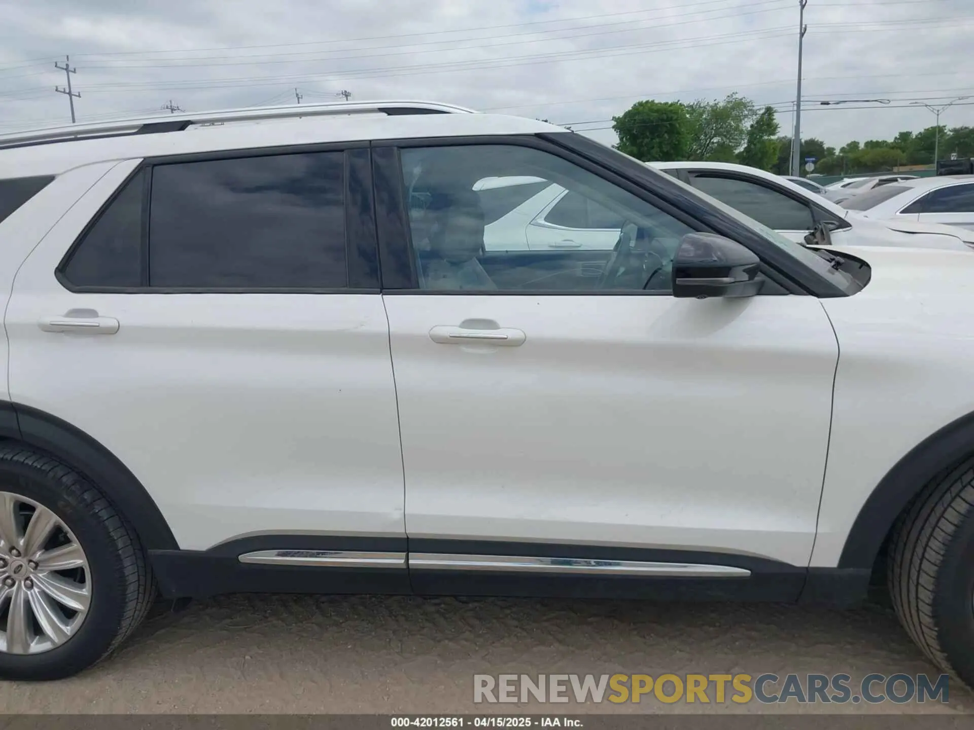 13 Photograph of a damaged car 1FMSK7FH3NGA19175 FORD EXPLORER 2022