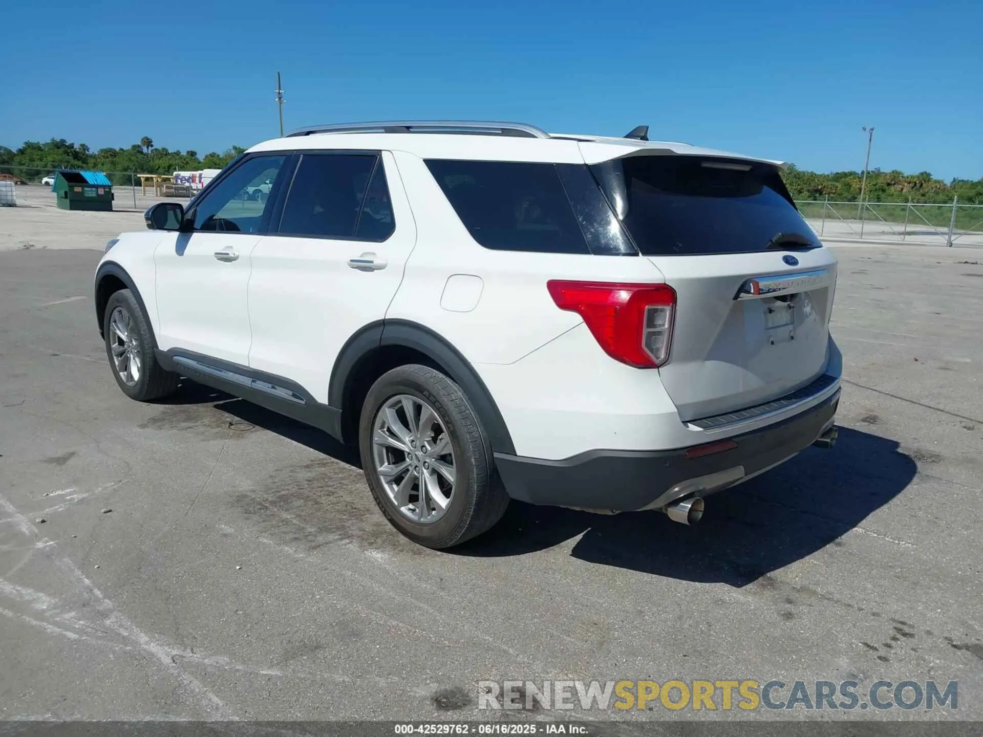 3 Photograph of a damaged car 1FMSK7FH3NGA55853 FORD EXPLORER 2022