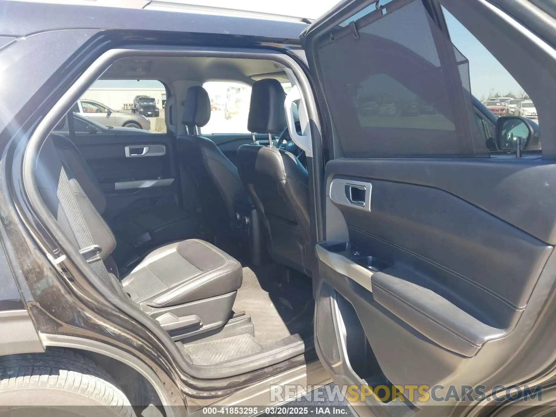 8 Photograph of a damaged car 1FMSK7FH4NGA78557 FORD EXPLORER 2022