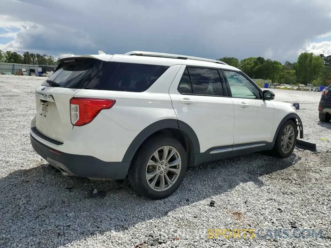 3 Photograph of a damaged car 1FMSK7FH4NGA89073 FORD EXPLORER 2022