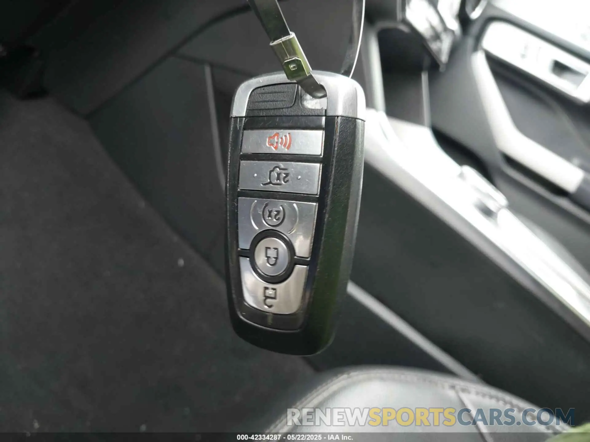 11 Photograph of a damaged car 1FMSK7FH4NGB05630 FORD EXPLORER 2022