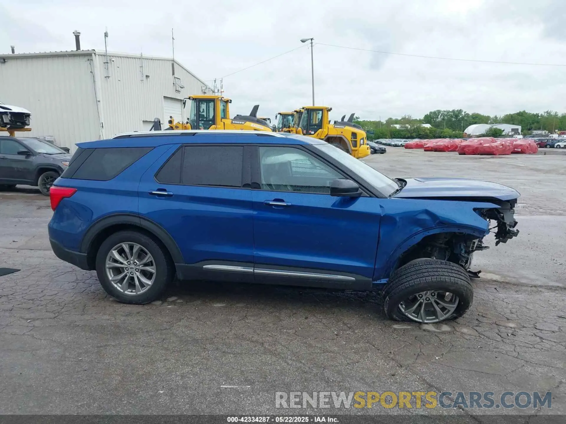 13 Photograph of a damaged car 1FMSK7FH4NGB05630 FORD EXPLORER 2022