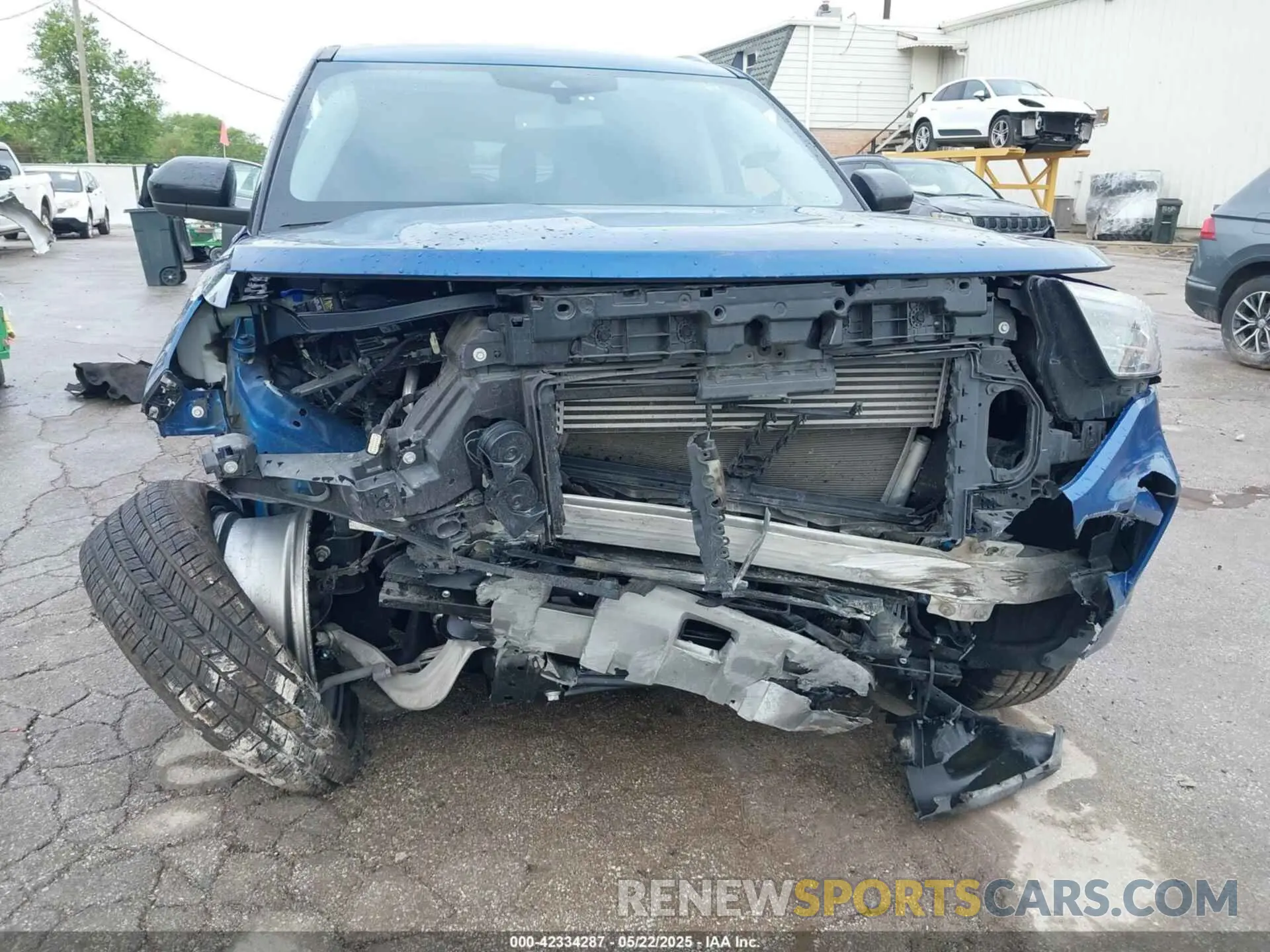 6 Photograph of a damaged car 1FMSK7FH4NGB05630 FORD EXPLORER 2022