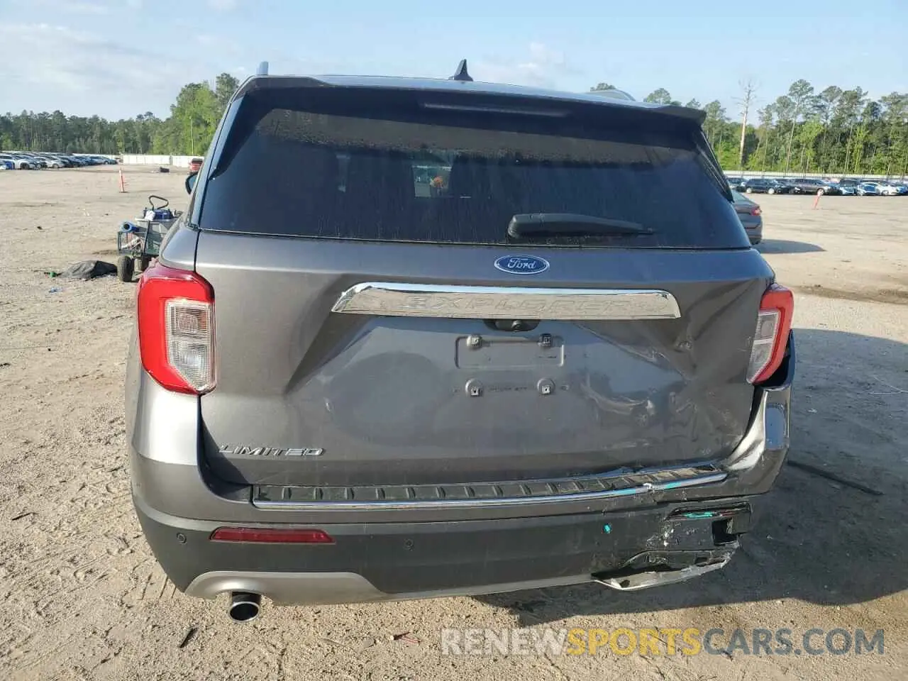 6 Photograph of a damaged car 1FMSK7FH5NGA55644 FORD EXPLORER 2022