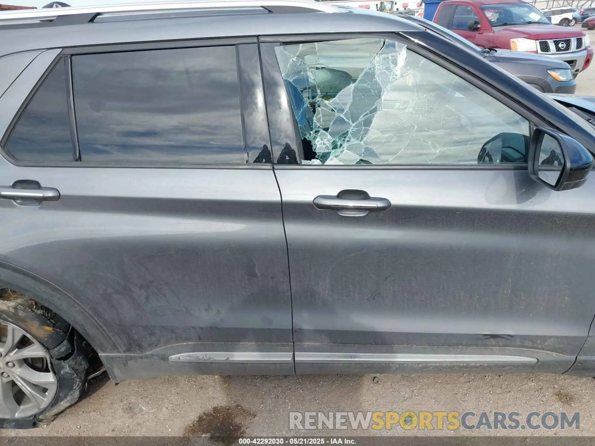 12 Photograph of a damaged car 1FMSK7FH6NGA94680 FORD EXPLORER 2022