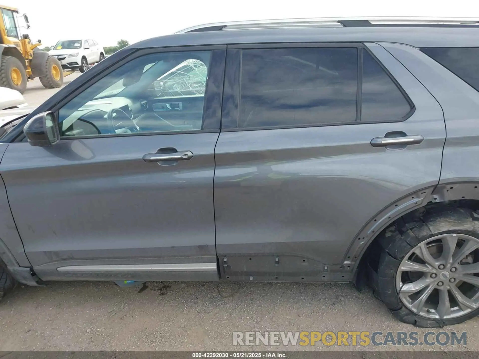 13 Photograph of a damaged car 1FMSK7FH6NGA94680 FORD EXPLORER 2022