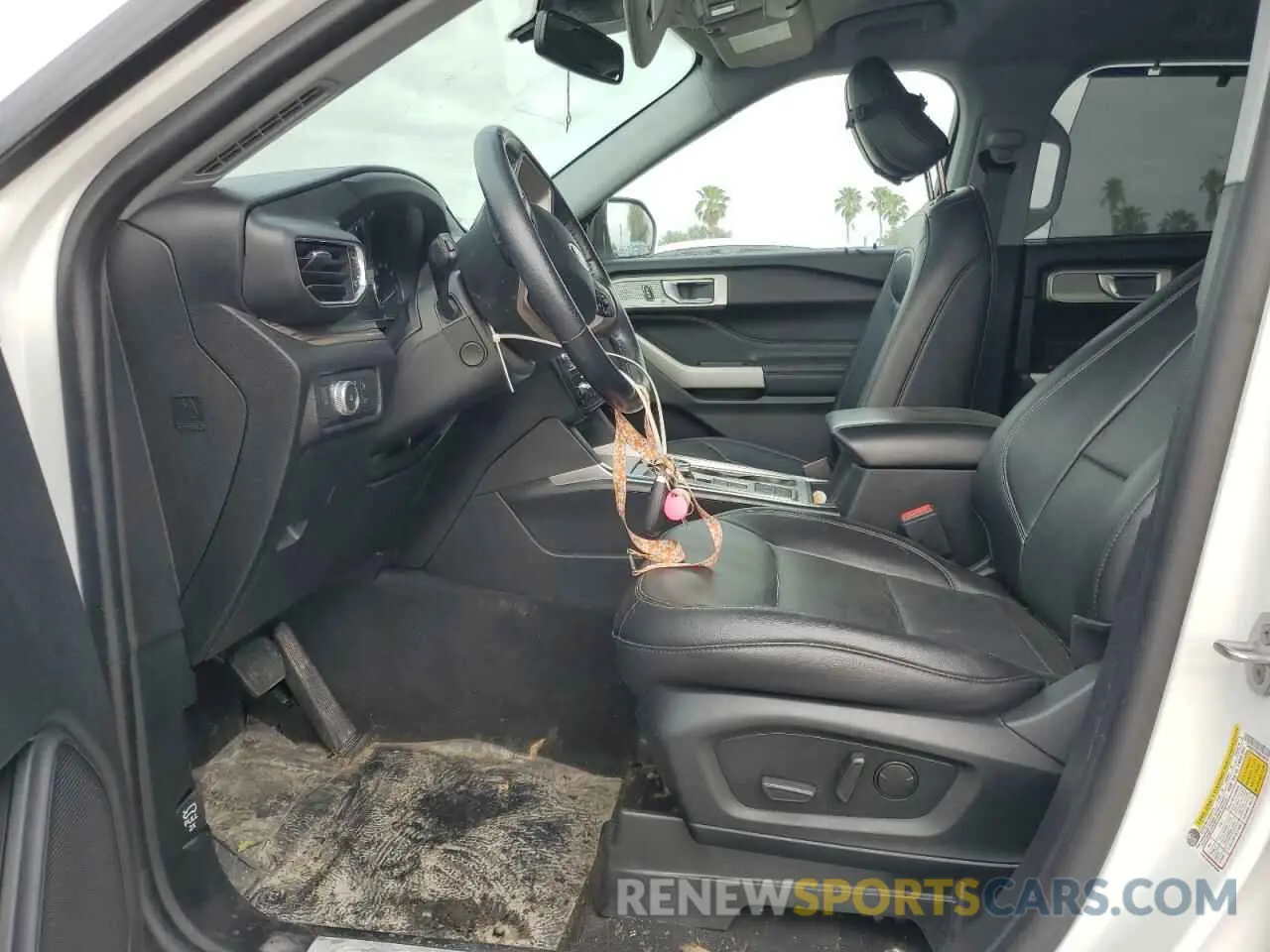 7 Photograph of a damaged car 1FMSK7FH9NGA30472 FORD EXPLORER 2022