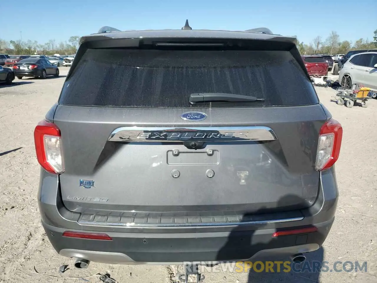 6 Photograph of a damaged car 1FMSK7FHXNGA71290 FORD EXPLORER 2022
