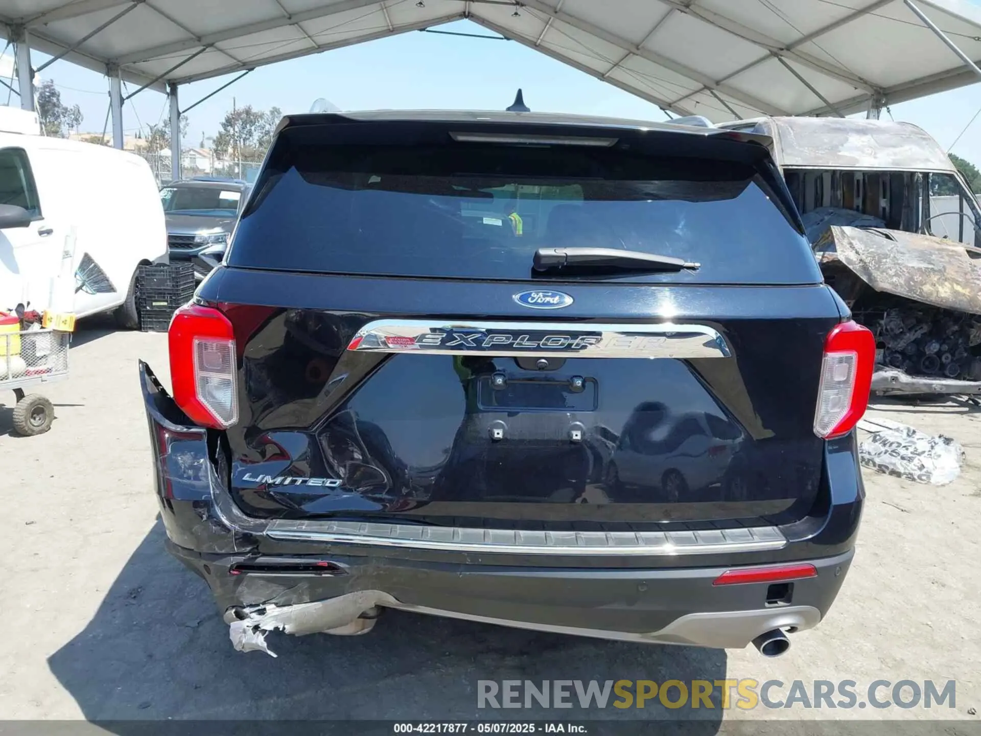 16 Photograph of a damaged car 1FMSK7FHXNGB19421 FORD EXPLORER 2022