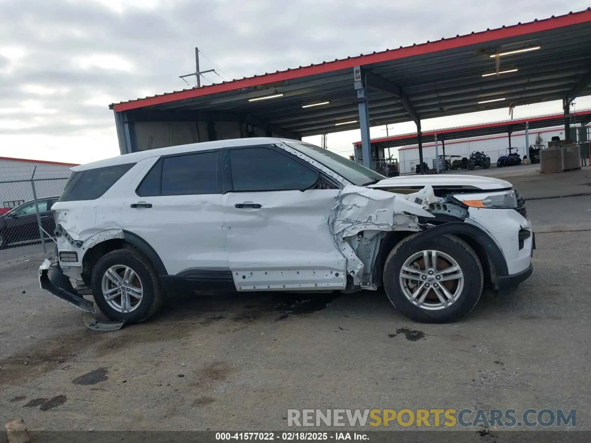 13 Photograph of a damaged car 1FMSK8BB8NGA06672 FORD EXPLORER 2022