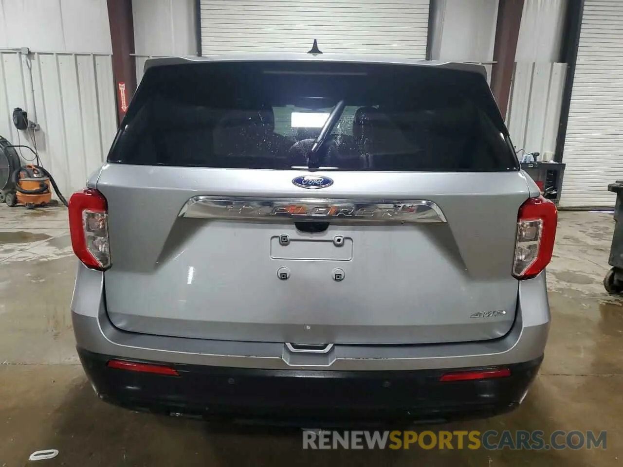 6 Photograph of a damaged car 1FMSK8BH0NGB75542 FORD EXPLORER 2022