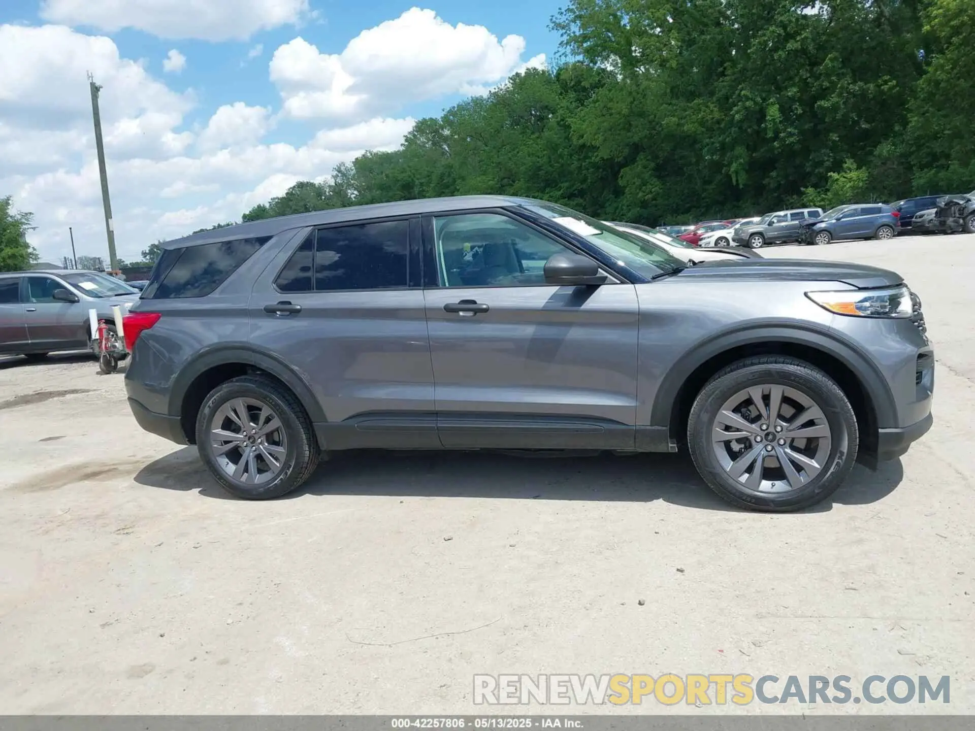 13 Photograph of a damaged car 1FMSK8BH2NGA59887 FORD EXPLORER 2022