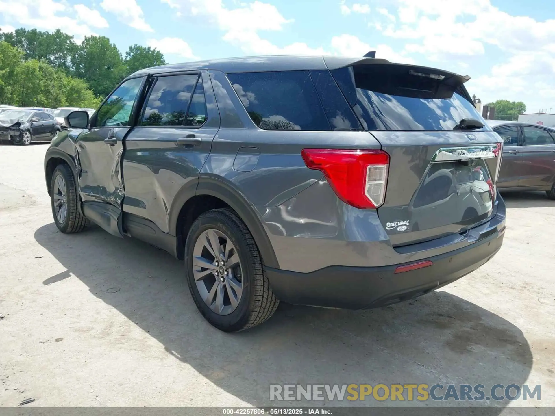 3 Photograph of a damaged car 1FMSK8BH2NGA59887 FORD EXPLORER 2022