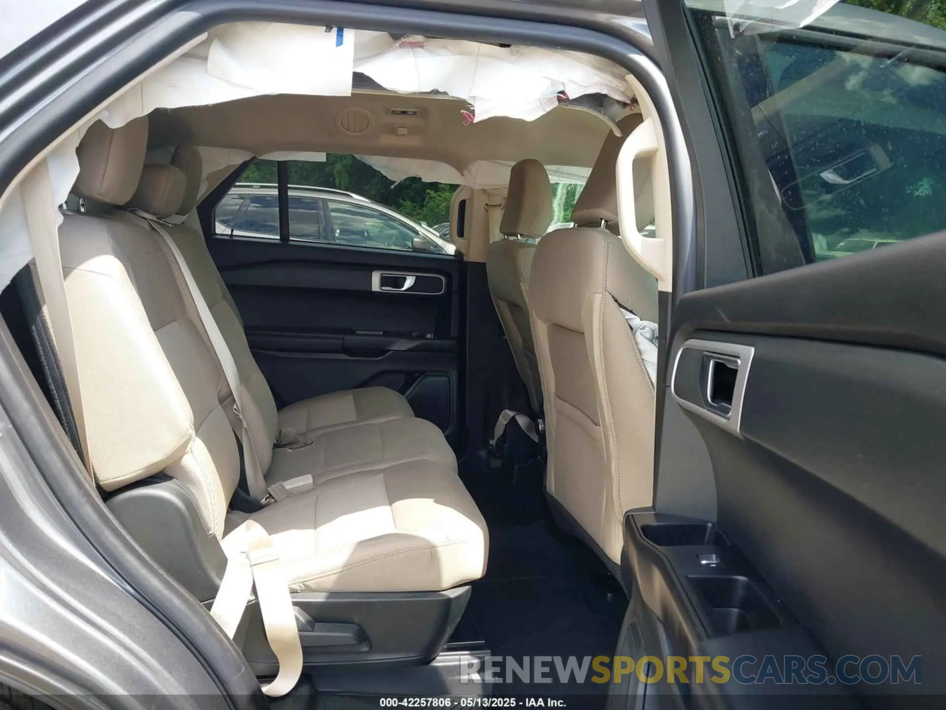 8 Photograph of a damaged car 1FMSK8BH2NGA59887 FORD EXPLORER 2022