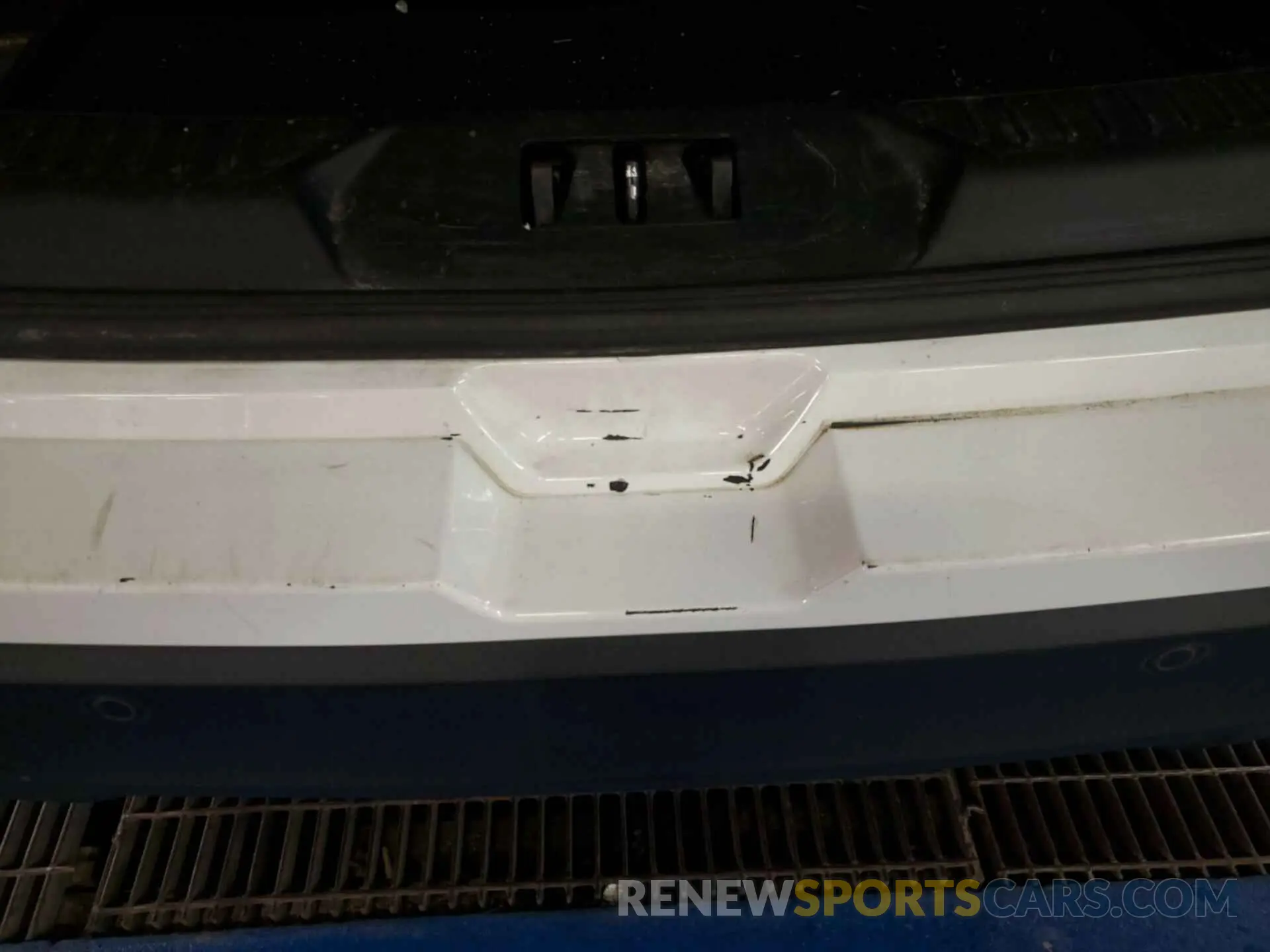 10 Photograph of a damaged car 1FMSK8BH6NGB29942 FORD EXPLORER 2022