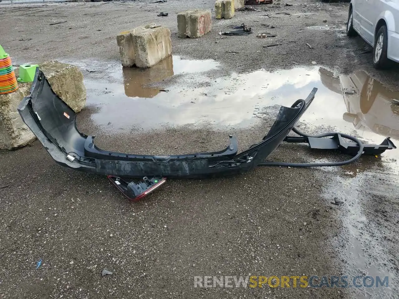 13 Photograph of a damaged car 1FMSK8BH7NGB79670 FORD EXPLORER 2022