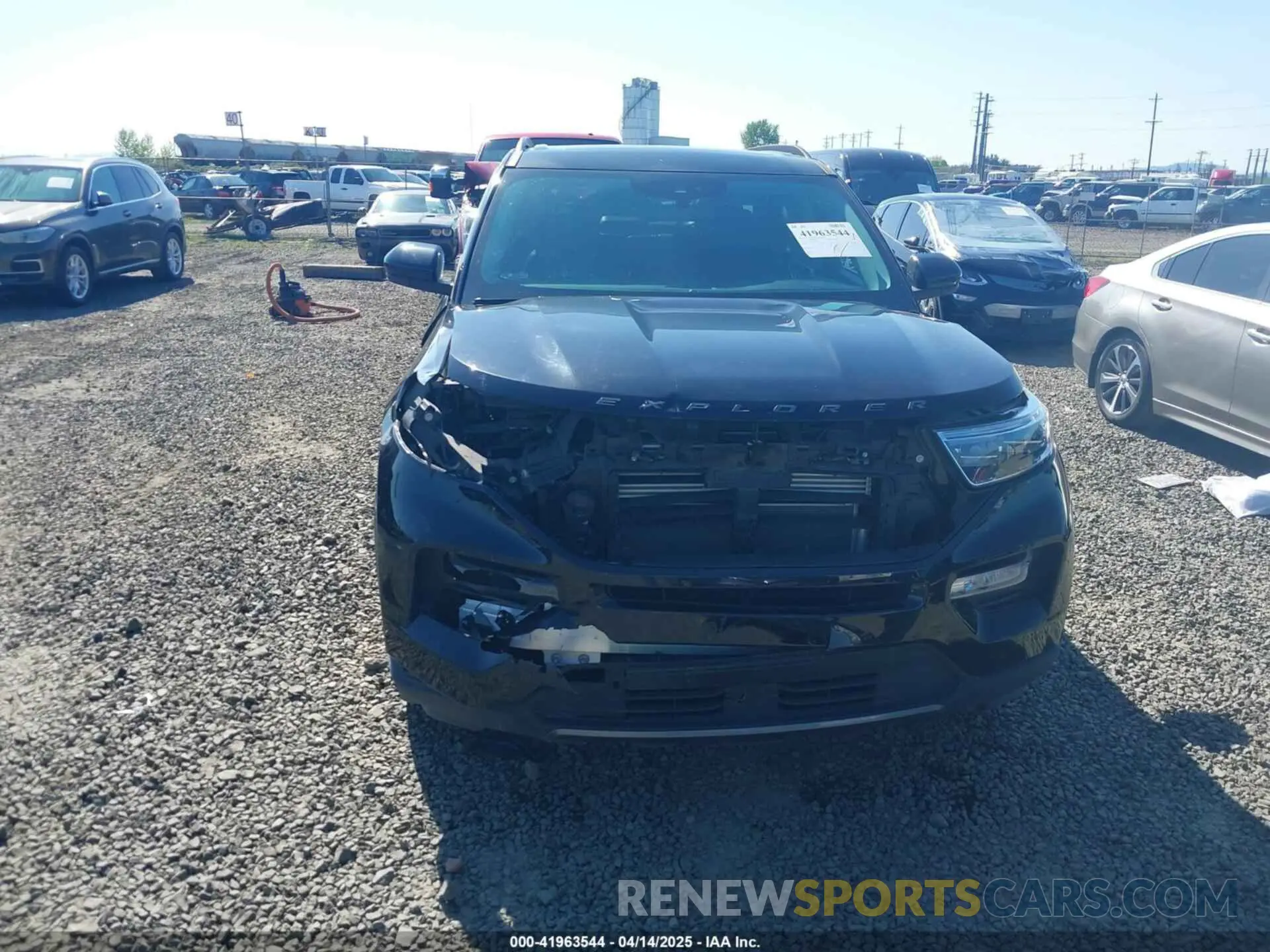 13 Photograph of a damaged car 1FMSK8DH1NGA61725 FORD EXPLORER 2022