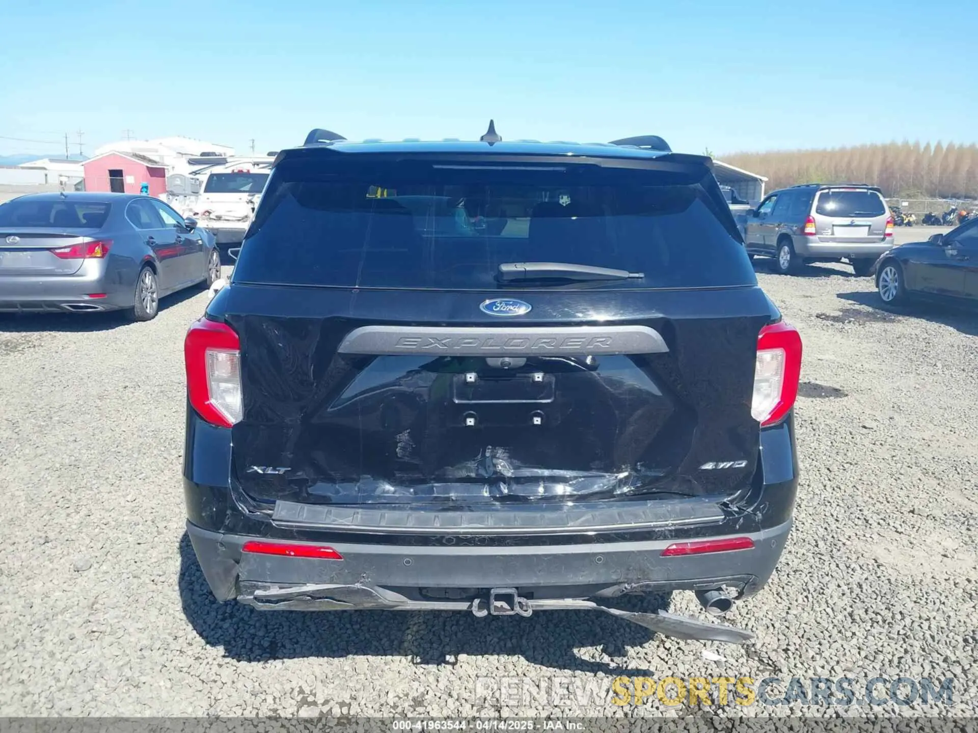 17 Photograph of a damaged car 1FMSK8DH1NGA61725 FORD EXPLORER 2022