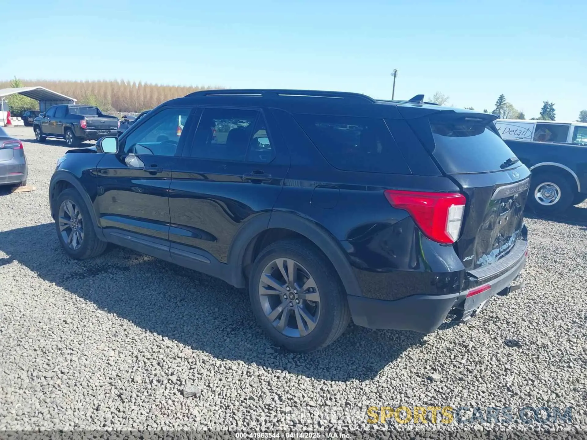 3 Photograph of a damaged car 1FMSK8DH1NGA61725 FORD EXPLORER 2022
