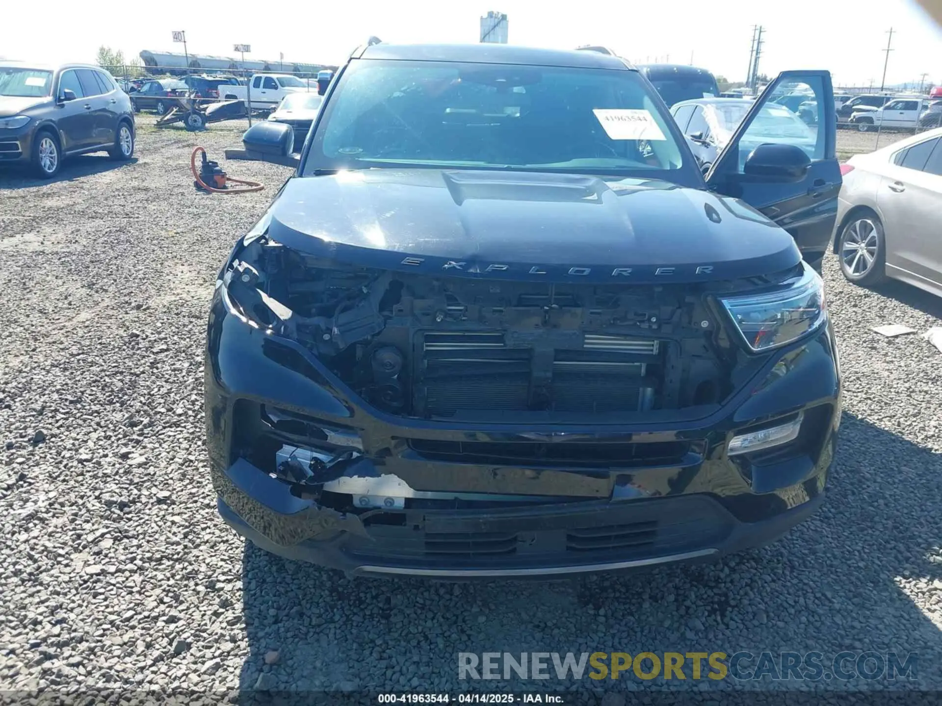 6 Photograph of a damaged car 1FMSK8DH1NGA61725 FORD EXPLORER 2022