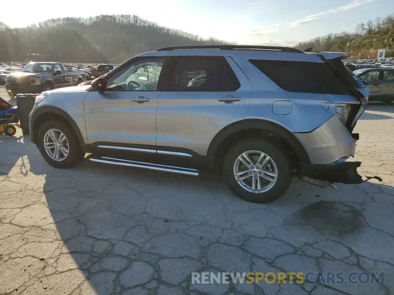 2 Photograph of a damaged car 1FMSK8DH1NGB93335 FORD EXPLORER 2022
