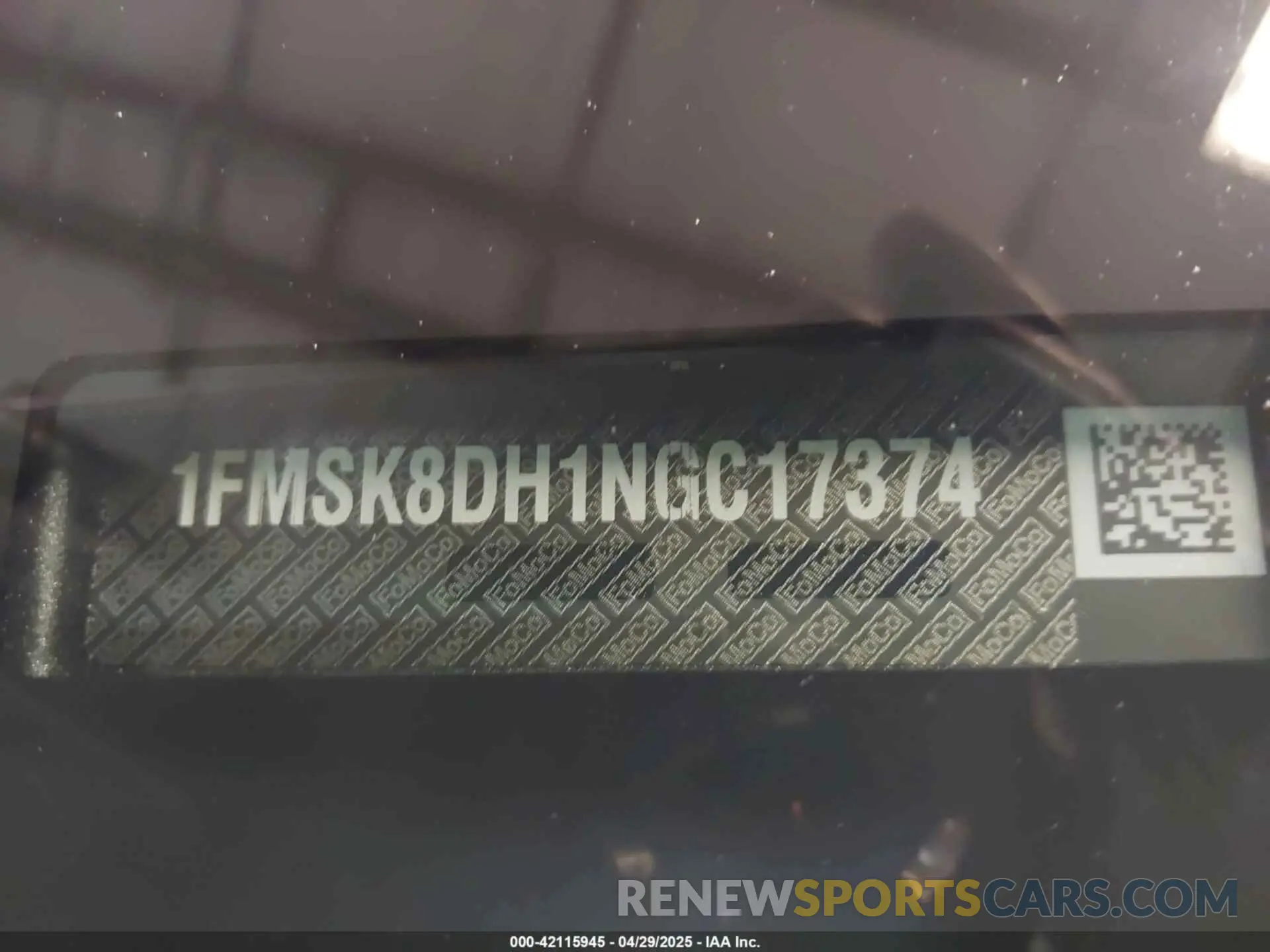 17 Photograph of a damaged car 1FMSK8DH1NGC17374 FORD EXPLORER 2022