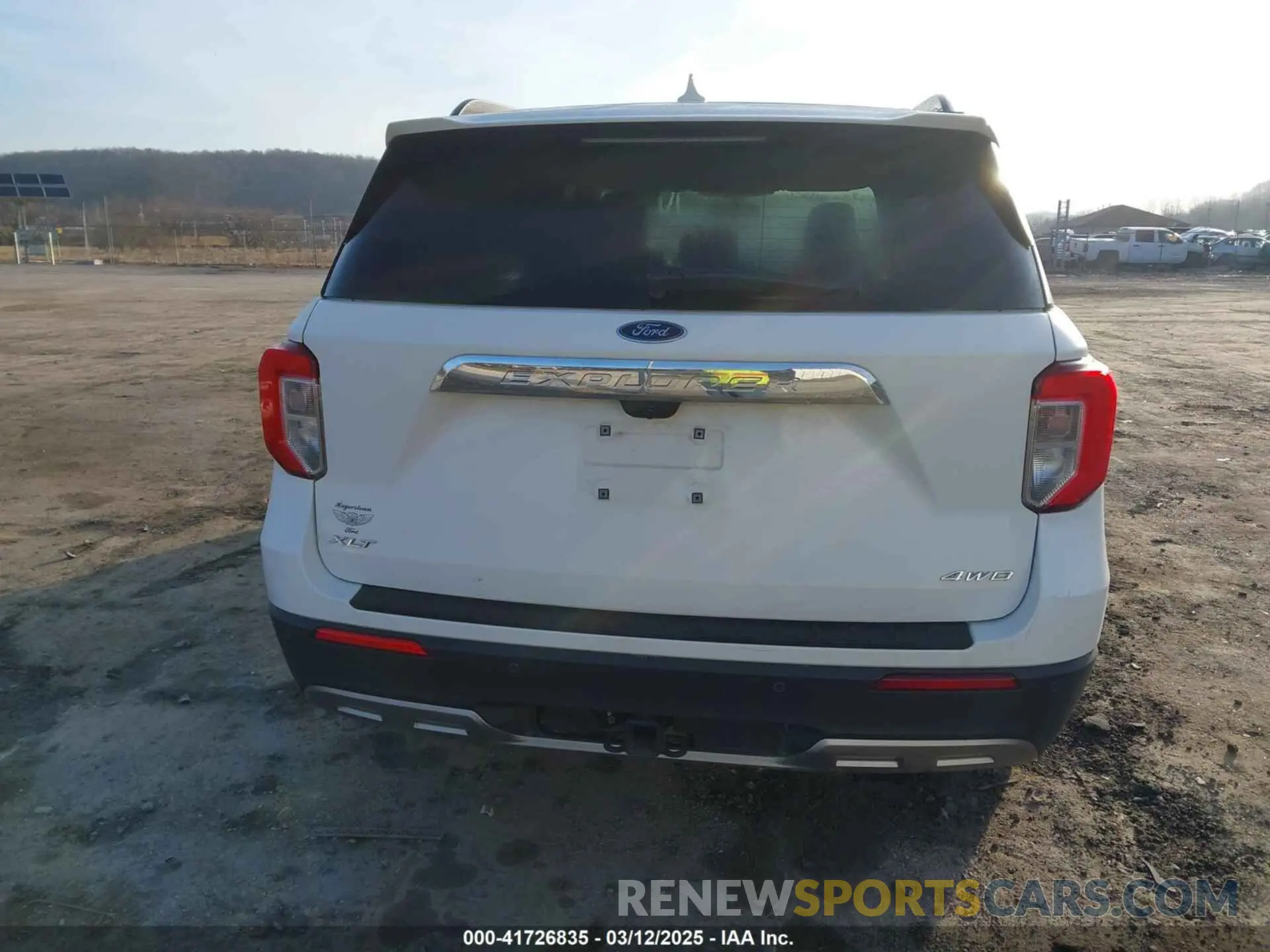 17 Photograph of a damaged car 1FMSK8DH2NGA22674 FORD EXPLORER 2022