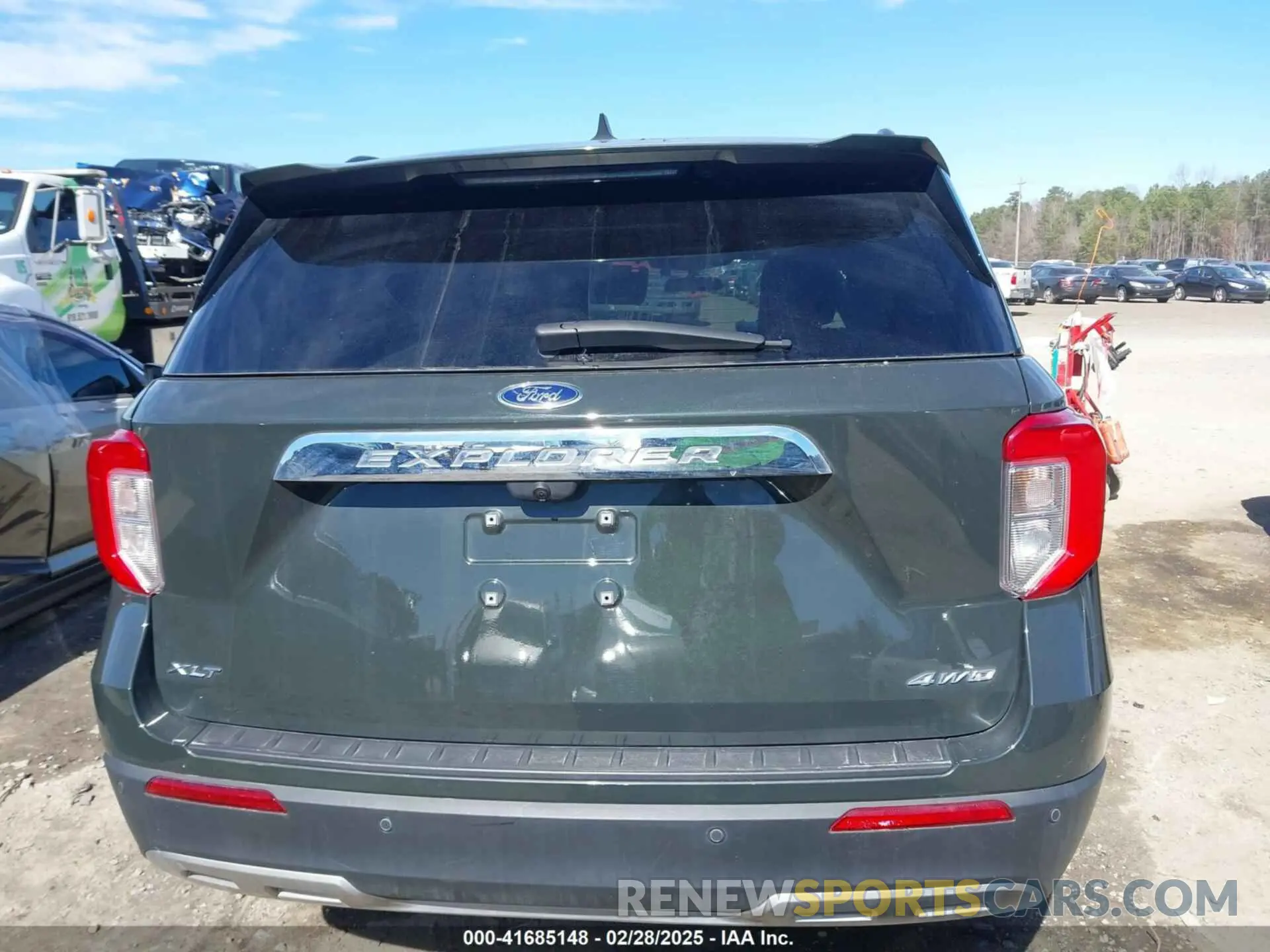 17 Photograph of a damaged car 1FMSK8DH2NGC50318 FORD EXPLORER 2022