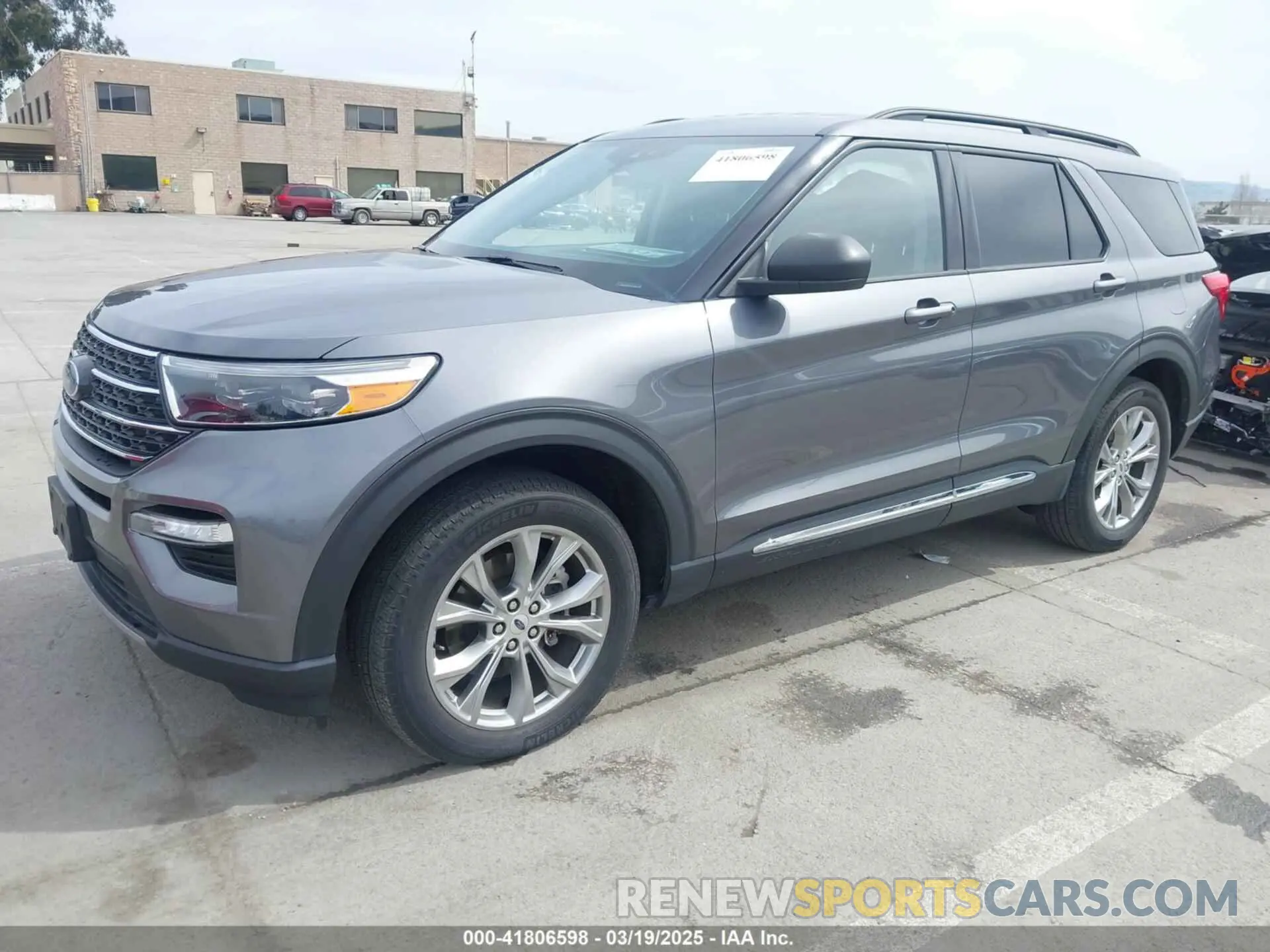 2 Photograph of a damaged car 1FMSK8DH3NGA72502 FORD EXPLORER 2022