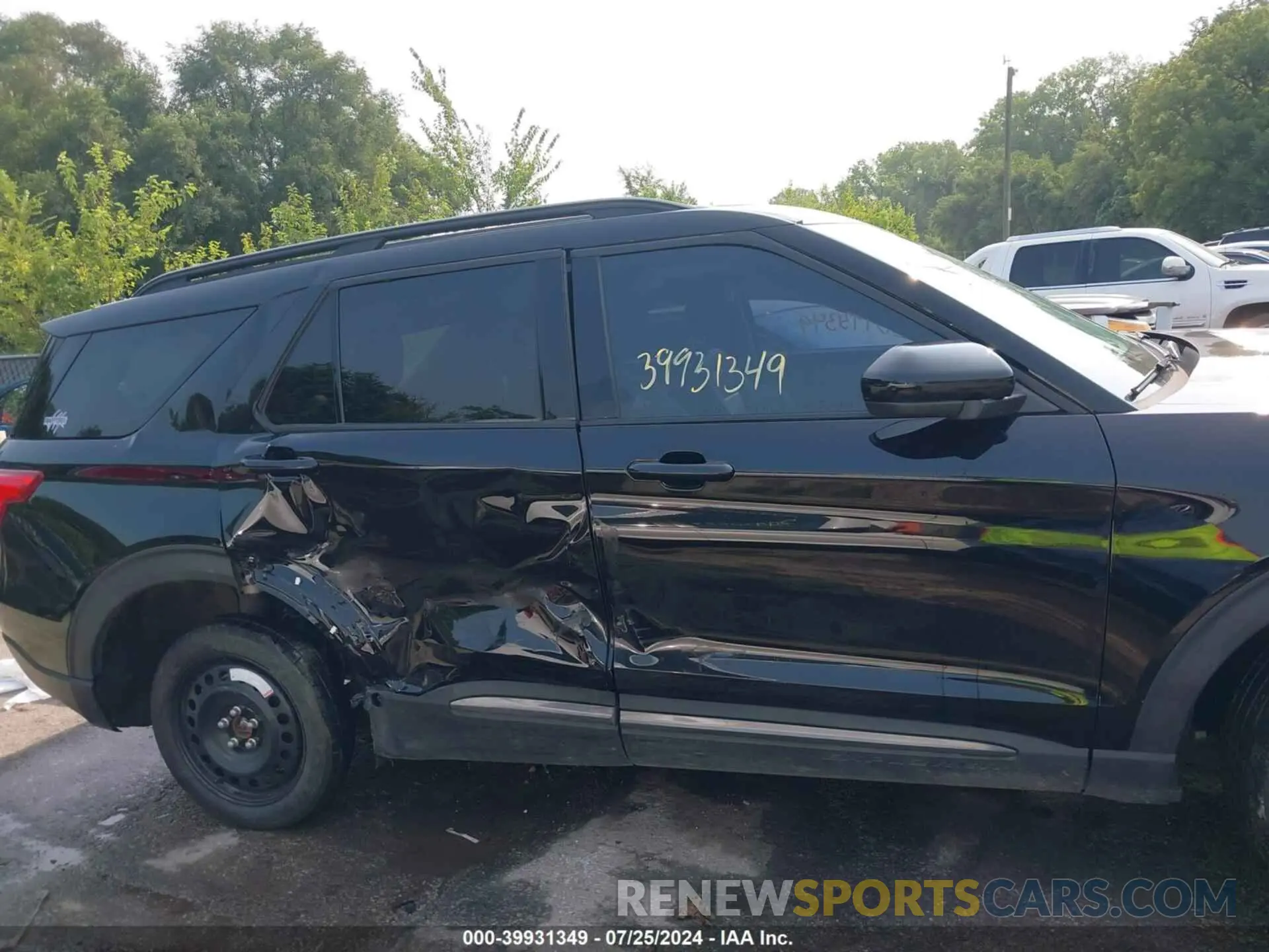6 Photograph of a damaged car 1FMSK8DH3NGB26882 FORD EXPLORER 2022