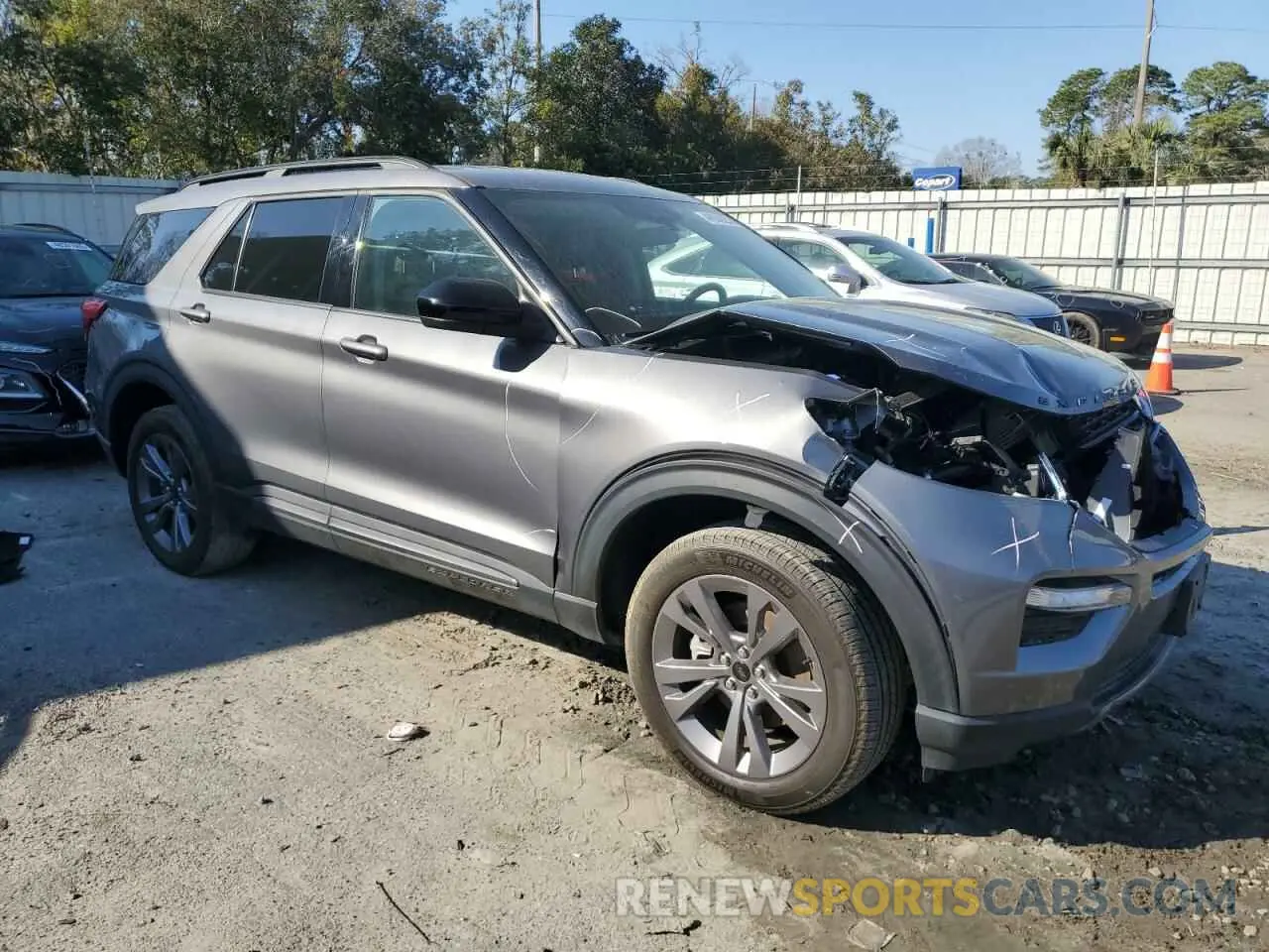 4 Photograph of a damaged car 1FMSK8DH4NGA38892 FORD EXPLORER 2022