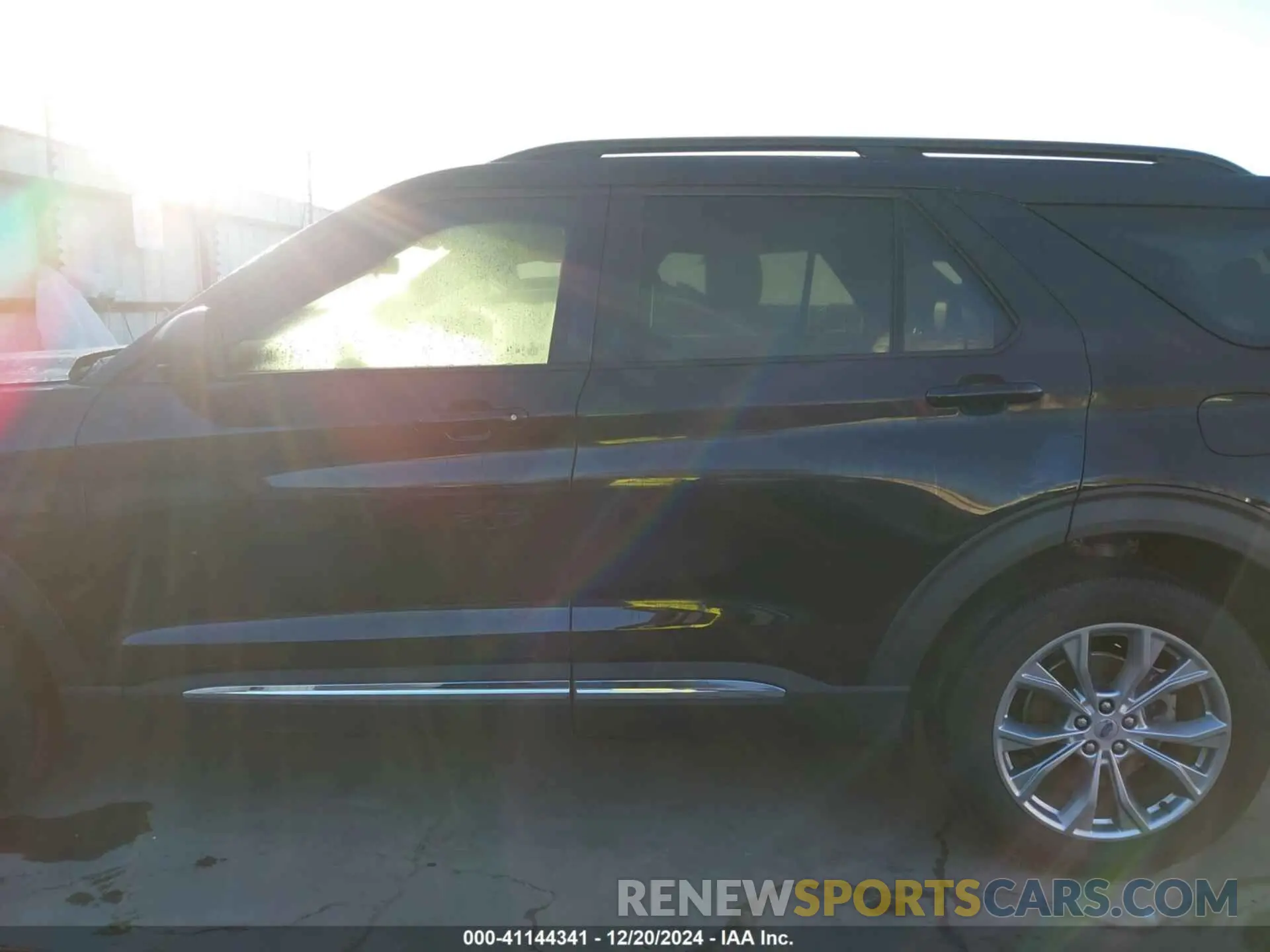 15 Photograph of a damaged car 1FMSK8DH4NGA59581 FORD EXPLORER 2022
