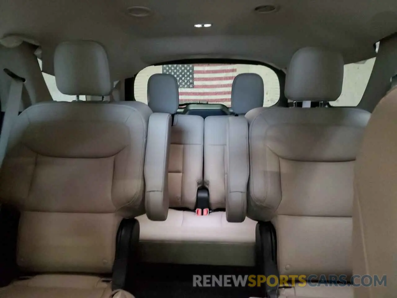10 Photograph of a damaged car 1FMSK8DH4NGB74522 FORD EXPLORER 2022