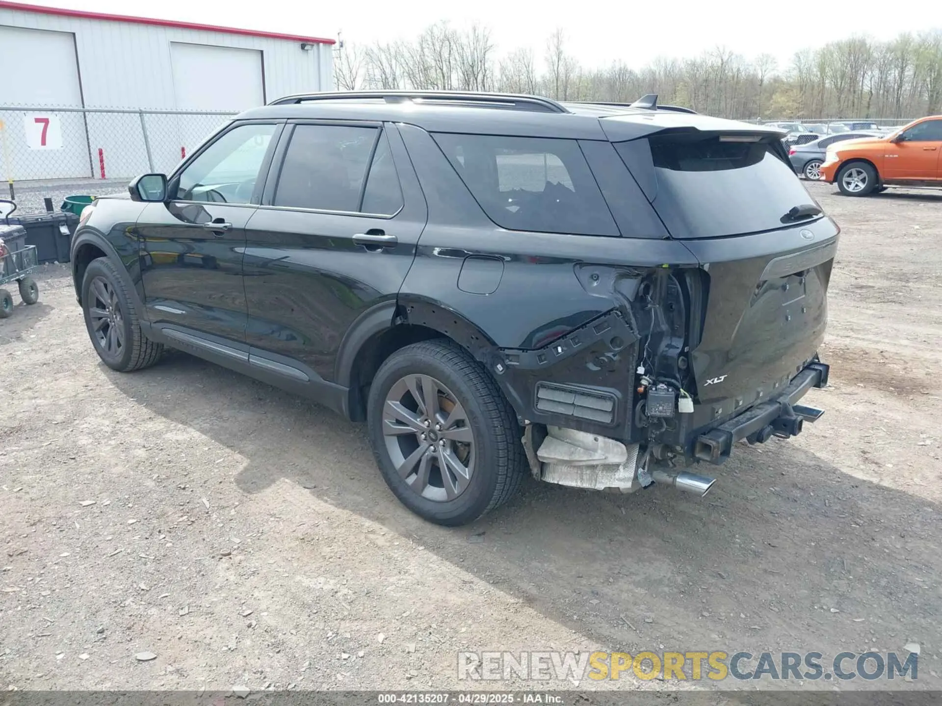 3 Photograph of a damaged car 1FMSK8DH4NGC33861 FORD EXPLORER 2022