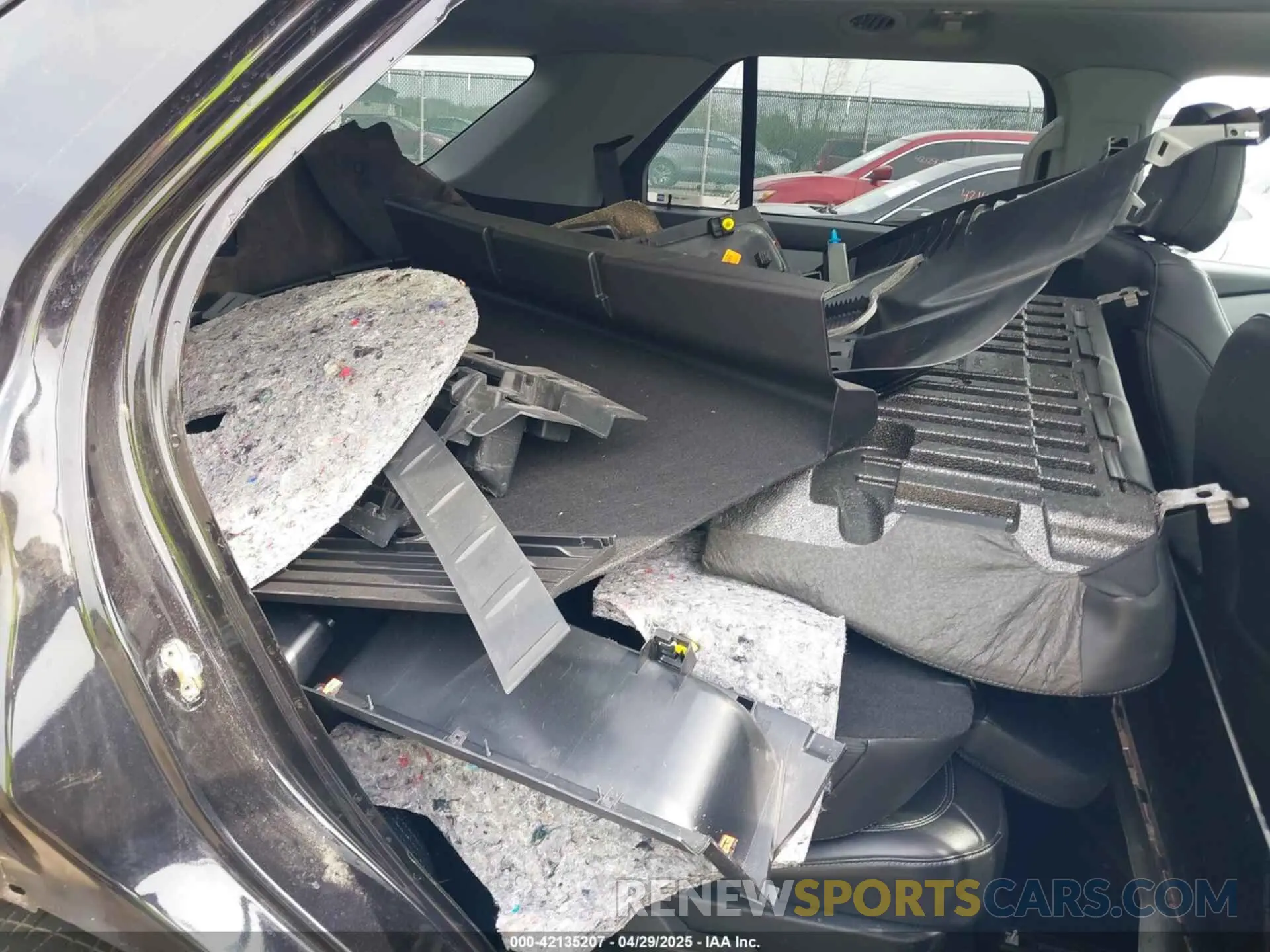 8 Photograph of a damaged car 1FMSK8DH4NGC33861 FORD EXPLORER 2022