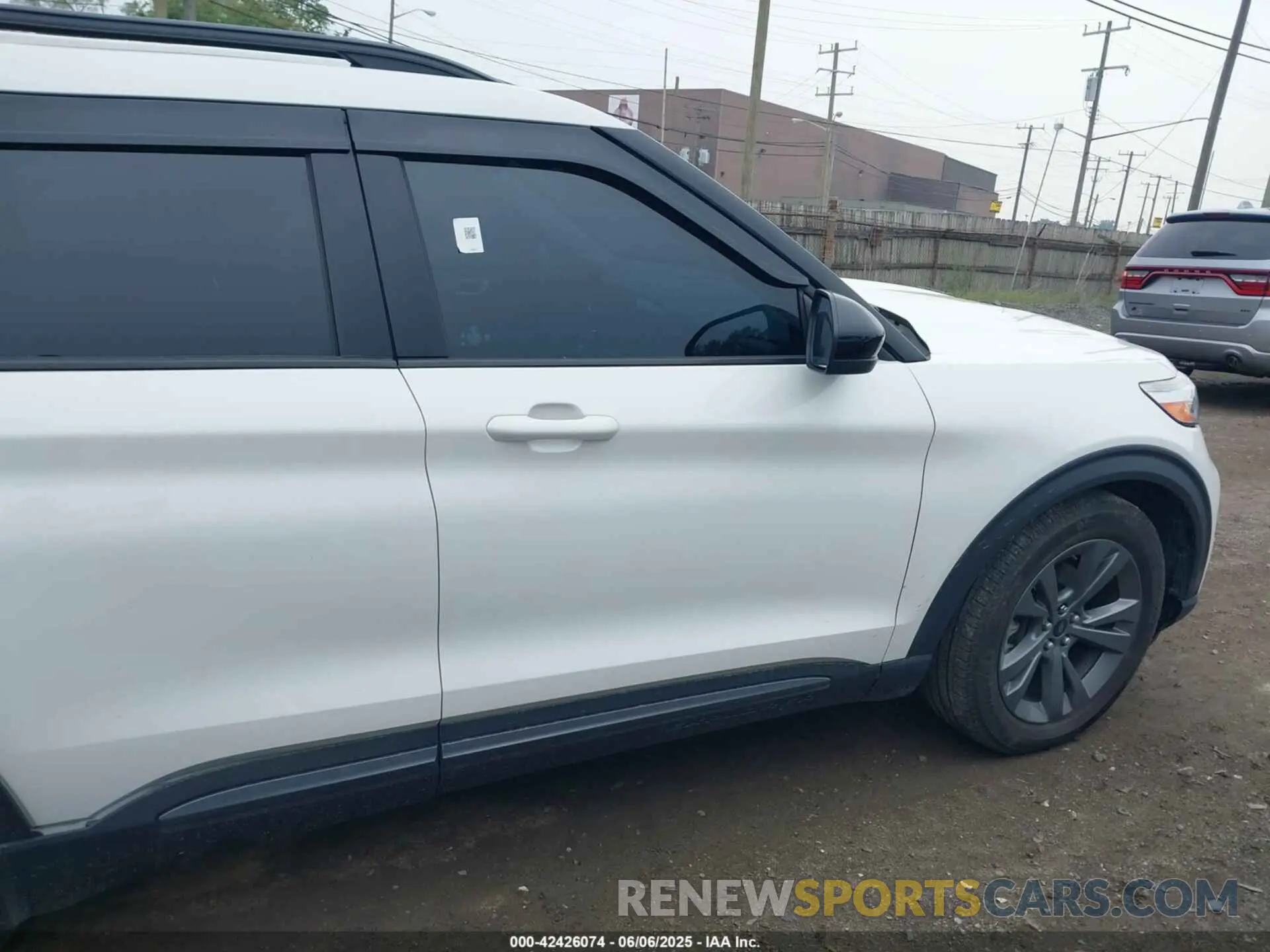 13 Photograph of a damaged car 1FMSK8DH5NGA23091 FORD EXPLORER 2022